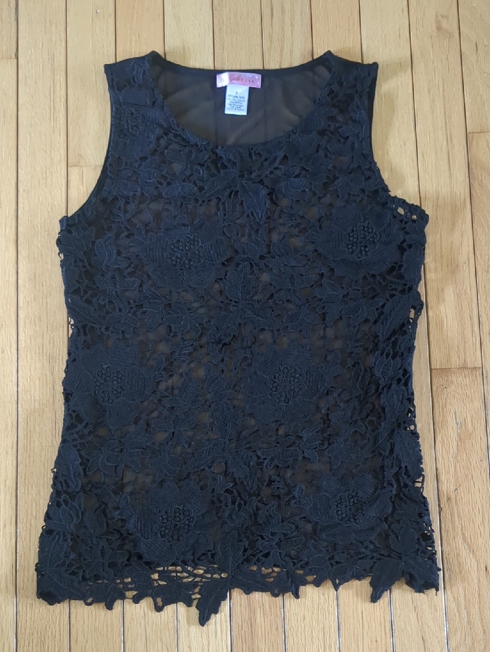 Floral Lace & Mesh Tank Top